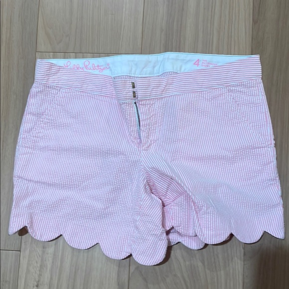 Lilly Pulitzer Pink Seersucker Women's Shorts - Picture 1 of 3